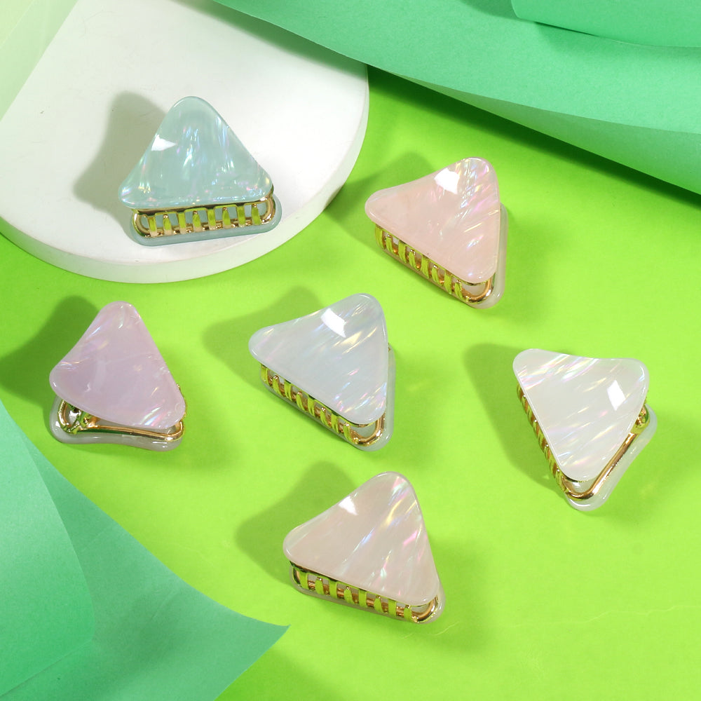 Triangle Shaped Sheet Claw Clips (Per Pc)