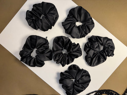 Ariaa Black Jumbo Zipper Satin Scrunchies