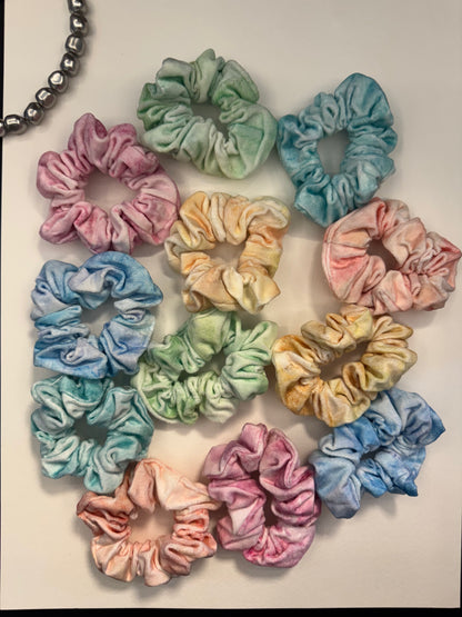 Soft Velvet Scrunchies - 1