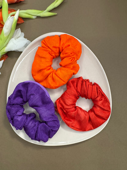 Ariaa Multicolour Medium Zipper Satin Scrunchies